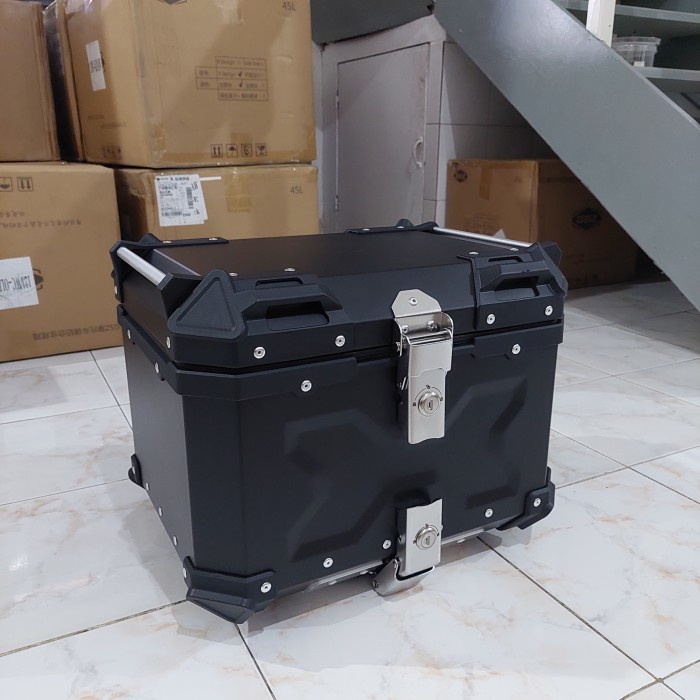 Top Box 45L aluminium / Box motor pannier - Hitam