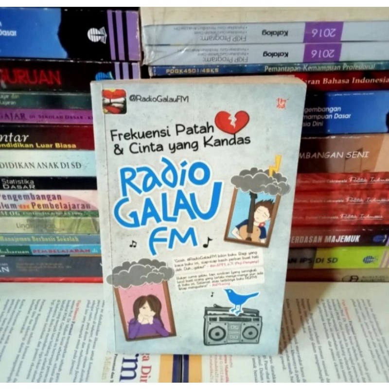 Jual Buku Original Frekuensi Patah And Cinta Yang Kandas Radio Galau Fm Shopee Indonesia 