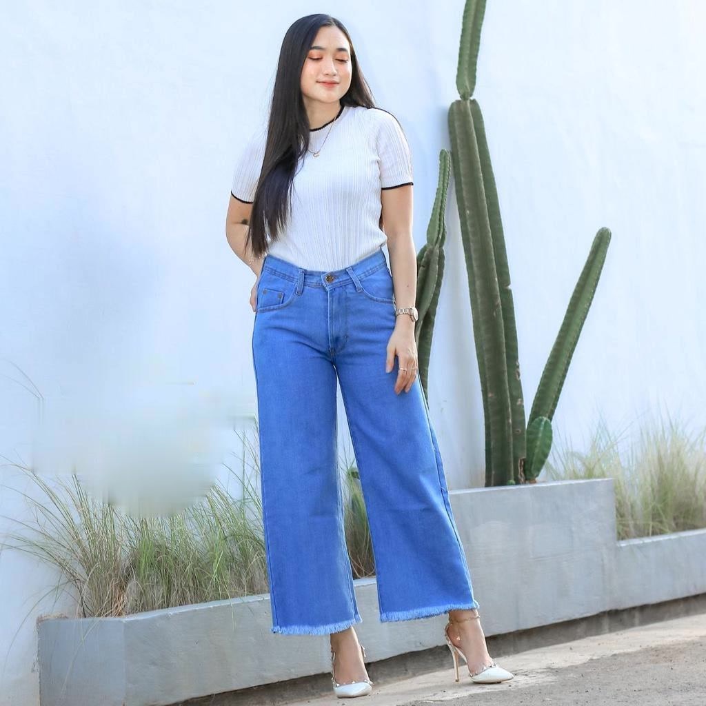 Highwaist Kulot Jeans 757 - 758 HYPE BAE / KULOT RAWIS HIGHWAIST JEANS SIZE 27-34