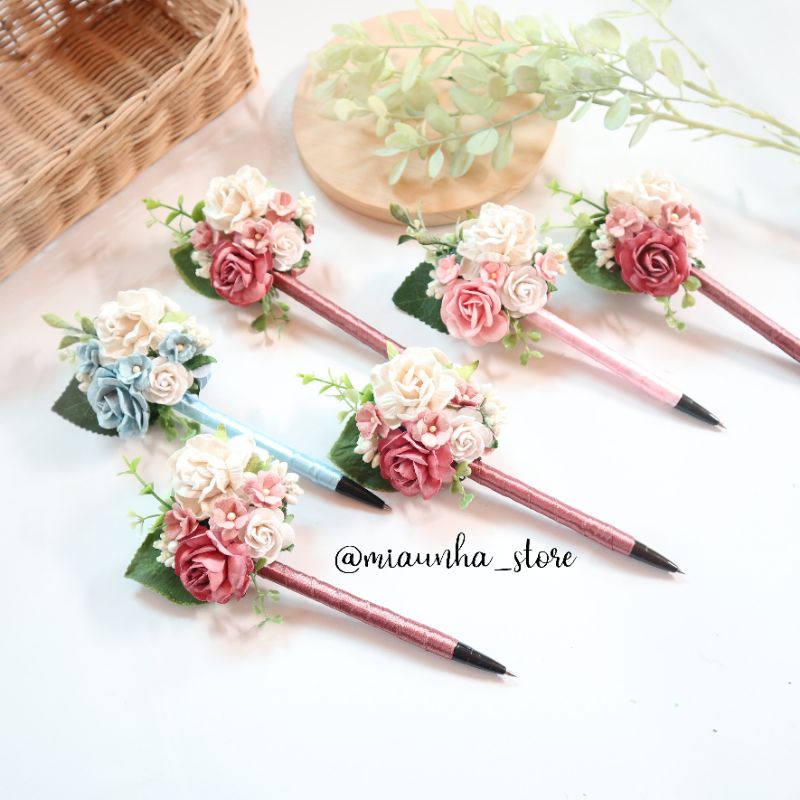 

FlowerPen / pena bunga wedding guest