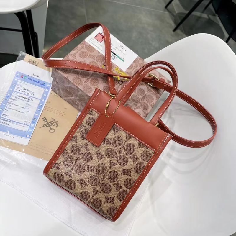 Image of COACH PHONE BAG size 14 x 7 x 17cm #6