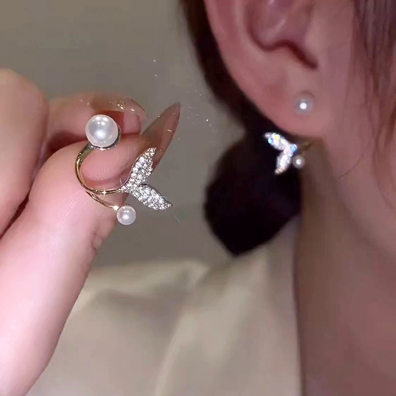 YEEZII Anting Stud Desain Bunga Kamelia Tulip Kupu-Kupu Hati Aksen Mutiara Kristal Untuk Wanita Butterfly