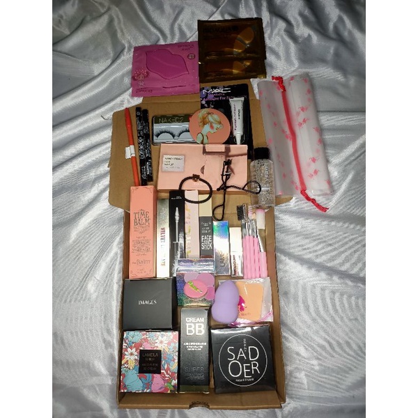 PROMO 1 Set Make Up 30in1 Sepaket Lengkap Paket Kecantikan Set Kosmetik Perawan Wanita Kado Seseraha