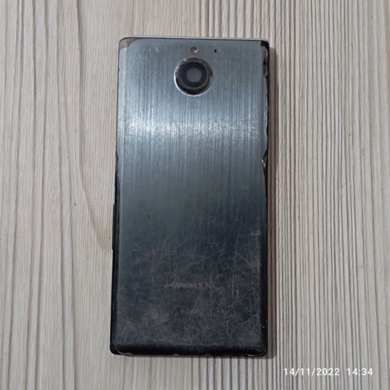 Mesin Fujitsu Arrows NX | F-04G Normal