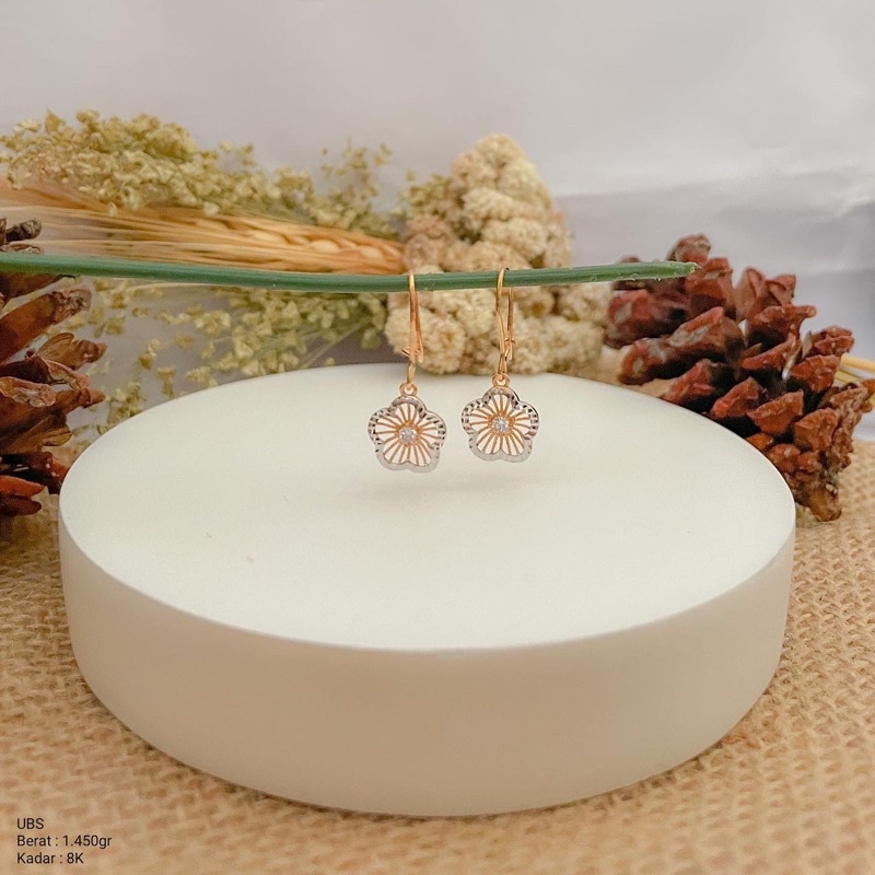 Perhiasan Anting Emas Bunga Krawang Variasi Emas Putih UBS 8k / 375