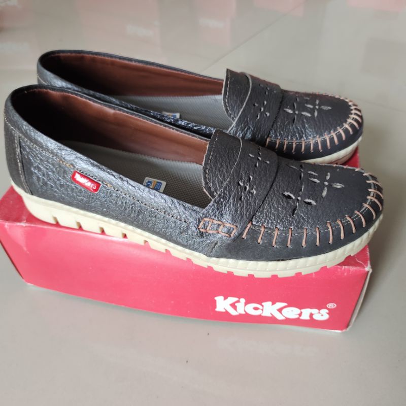 Obral Murah Kickers Sepatu Sandal Flat Wanita Bahan Kulit Asli