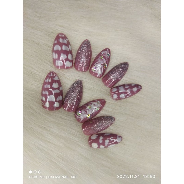 NAIL ART NUDE MOTIF ELEGAN sudah lengkap dgn lem