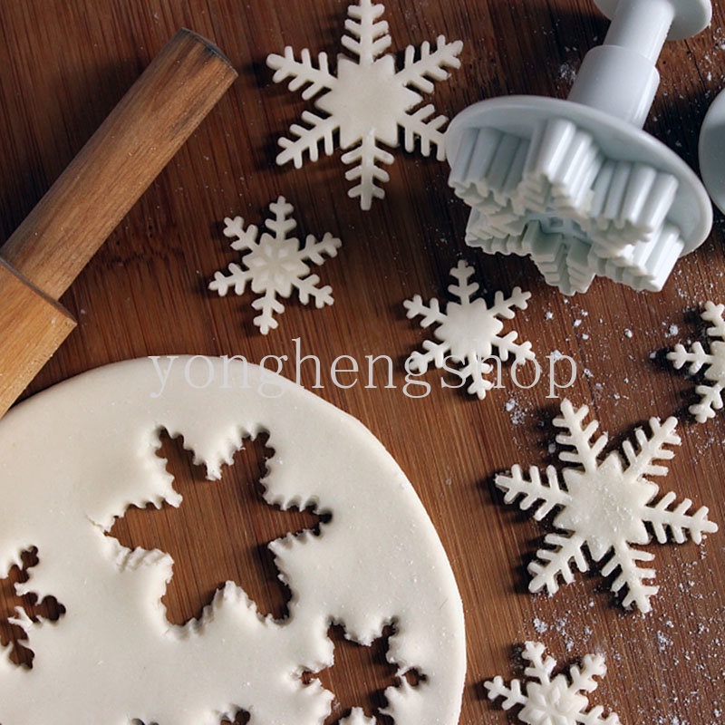 3pcs / set Cetakan Pemotong Biskuit / Kue Kering Bentuk Snowflake Untuk Dekorasi Natal