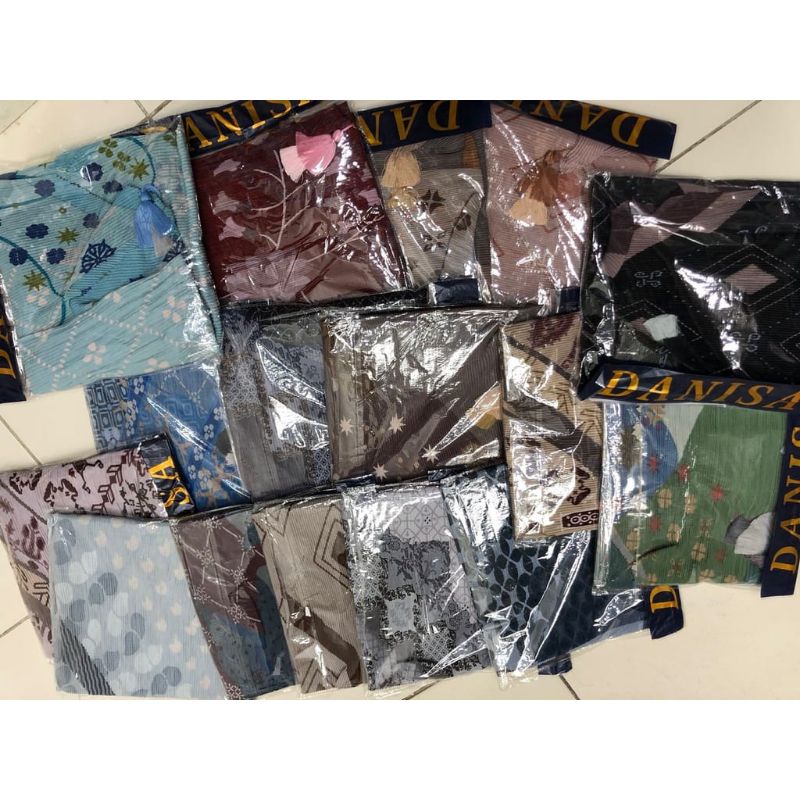 Kerudung Segiempat Plisket Motif