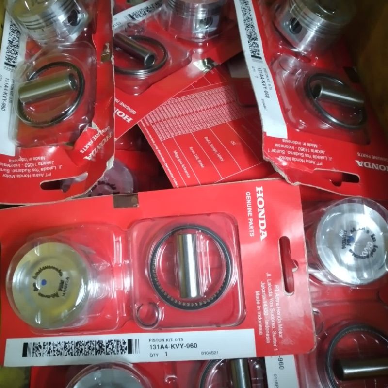 PISTON KIT SEHER KIT BEAT OLD /SCOOPY ORIGINAL 100%
