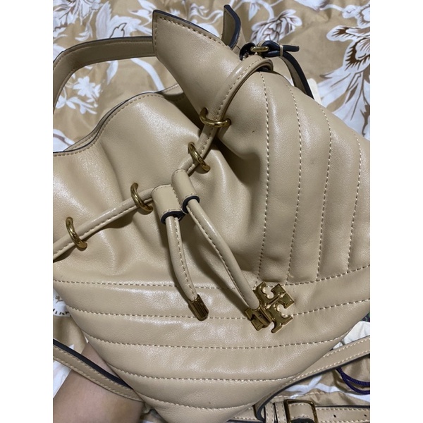 PRELOVE TORY BURCH BEIGE BUCKET BAG