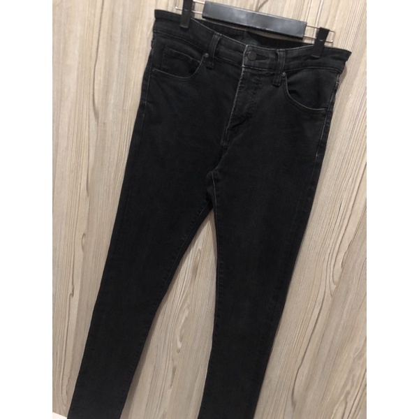 SOLD OUT❌ celana jeans denim uniqlo black wash hitam pria panjang