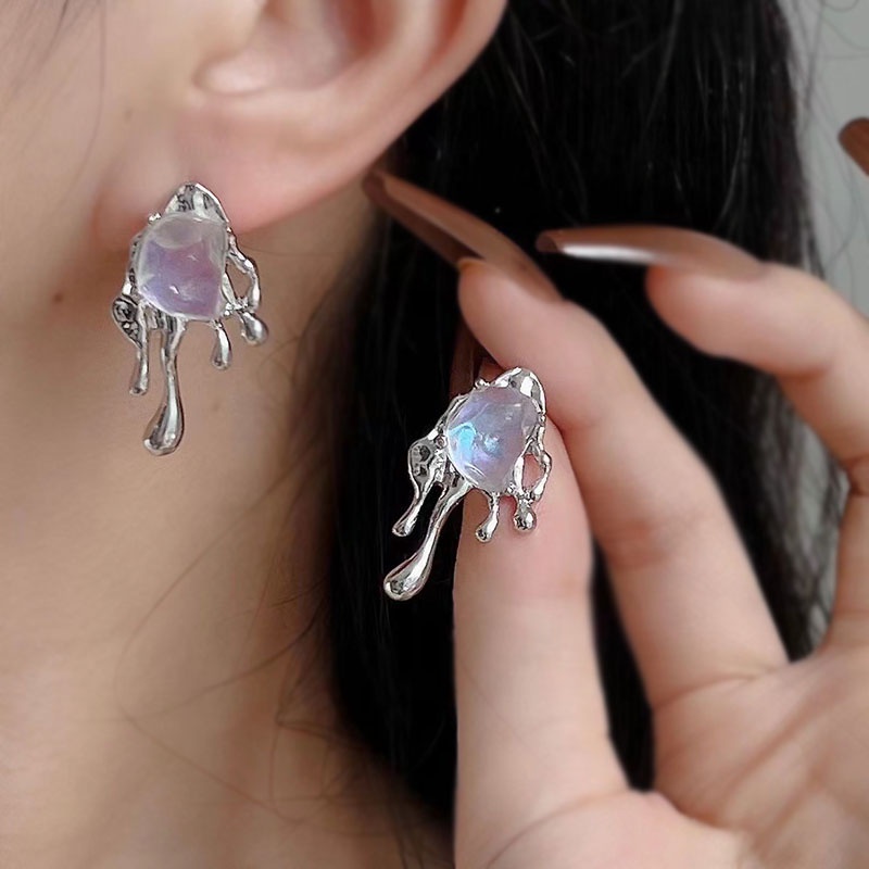 Anting Stud Bentuk Tetesan Air Tidak Teratur Warna Silver Untuk Wanita