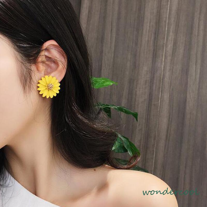 Anting Bunga Matahari Daisy Krisan Korea Fashion Sederhana Gaya Untuk Wanita-Won