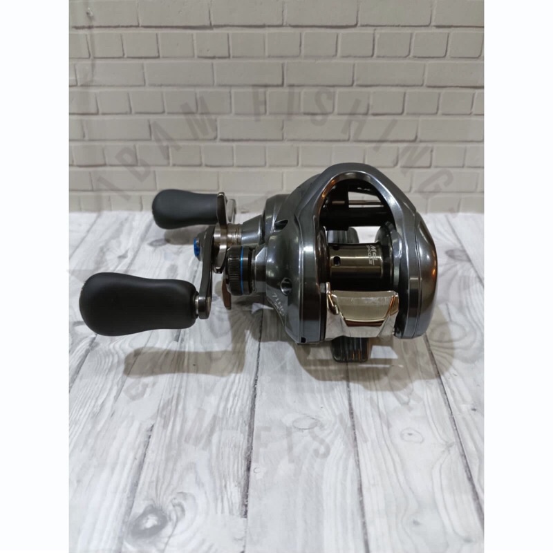 Reel Shimano SLX DC XT 71HG 2022