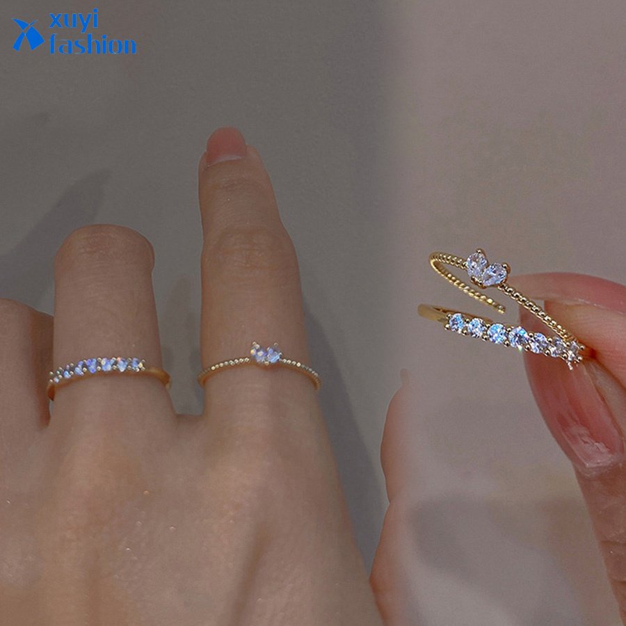 2pcs / Set Cincin Zircon Bentuk Hati Warna Emas Untuk Wanita