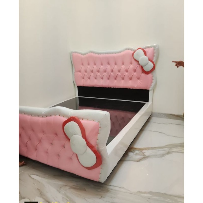 Dipan Divan Karakter Hello Kitty Custom
