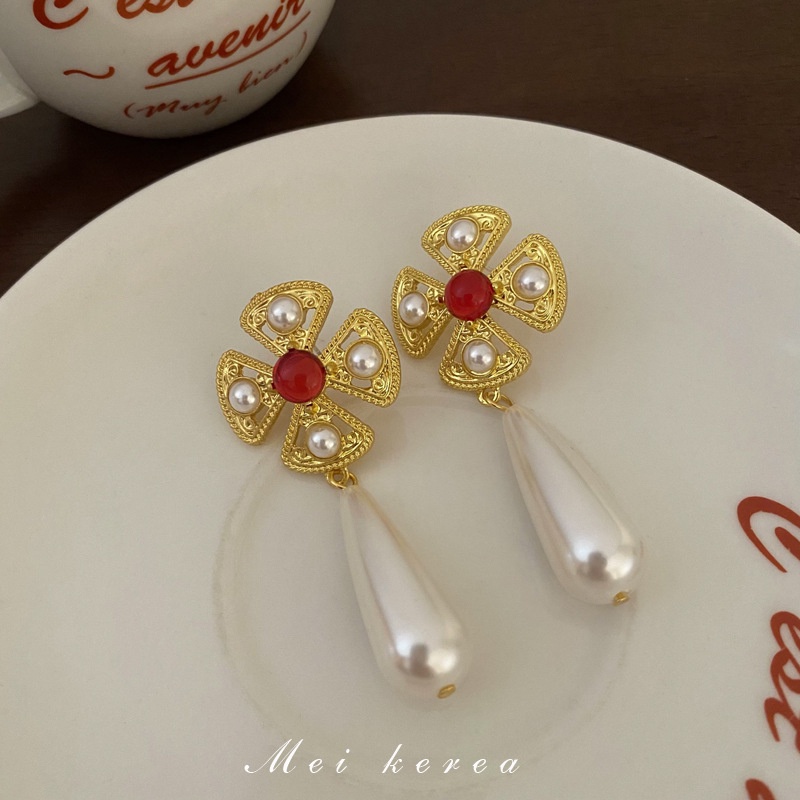 Anting Tusuk Gantung Desain Bunga Hias Mutiara Gaya Kunoistanaretro Untuk Wanita