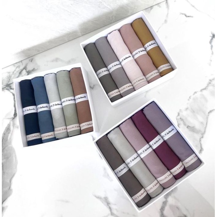 (𝗦𝗜𝗔𝗣 𝗞𝗜𝗥𝗜𝗠) VOAL UWI by NHS LOOKS / NHS.LOOKS | HIJAB VOAL SEGI EMPAT PREMIUM NHS.LOOKS X DWIHANDA