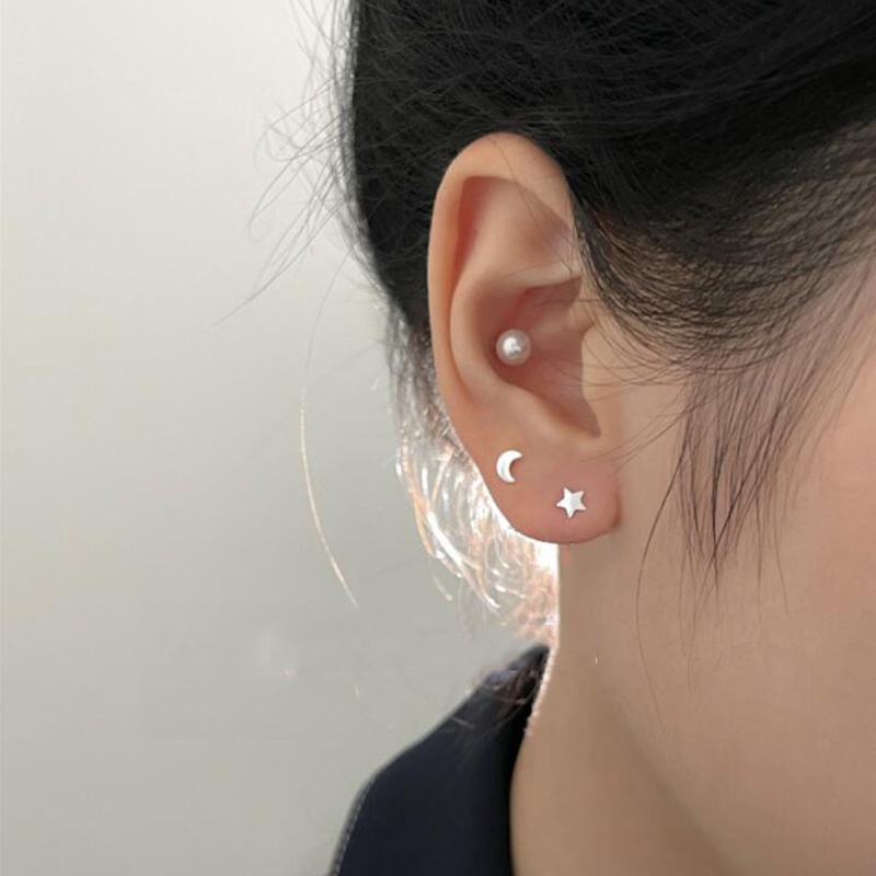 Roselife Anting Tusuk Silver S925 Gaya Korea Bentuk Geometri Clover / Hati / Bulan / Bintang / Butterfly Untuk Wanita