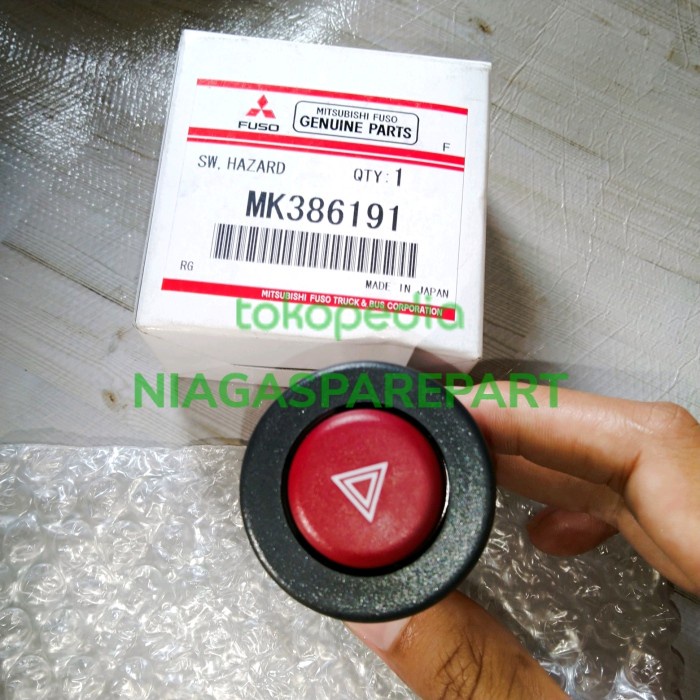 SWITCH HAZARD TOMBOL SAKLAR CANTER - MK386191 MITSUBISHI ORIGINAL