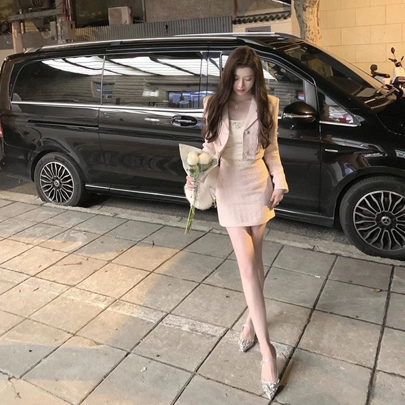 Red Selebriti Xiaoxiangfeng Setelan Wanita Versi Korea Tweed Pendek Merah Muda Jas Wanita + Pinggang Tinggi Slim Rok