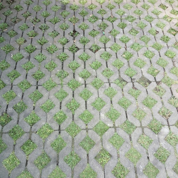 GRASS BLOCK LB5 TEBAL 8CM PRESS KUAT