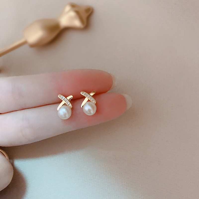 Anting Tusuk Sterling Silver 925 Model Salib Dengan Mutiara Elegan Untuk Wanita