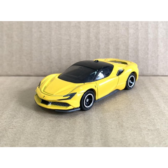 Tomica Ferrari SF90 Stradale Kuning Loose Pack