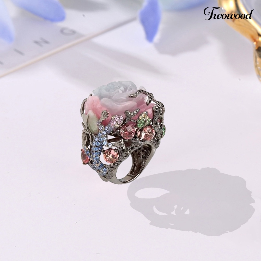 Cincin Motif Bunga Peony Lizard Aksen Berlian Imitasi Untuk Wanita