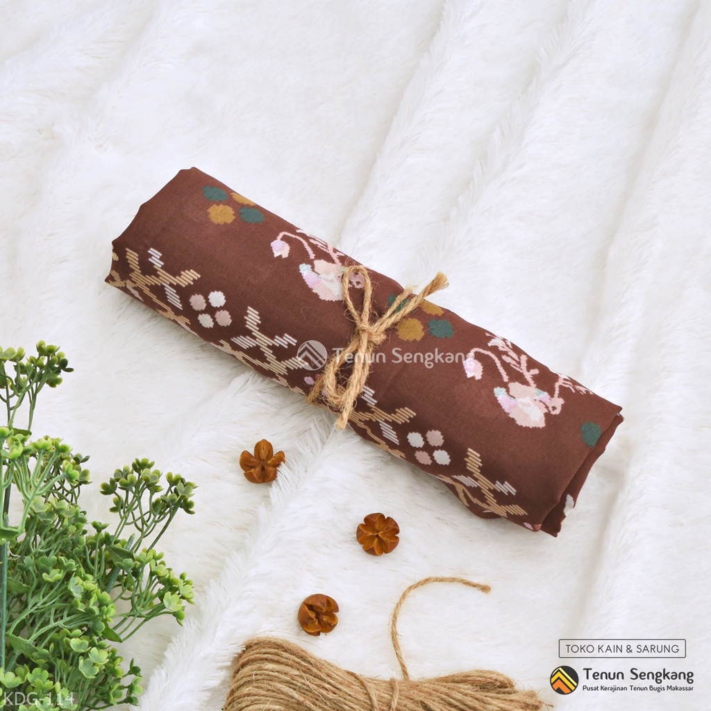 Jilbab Hijab Kerudung Motif Bunga Lagosi Bugis Voal Premium Segiempat Coklat - Tenun Sengkang KDG-11