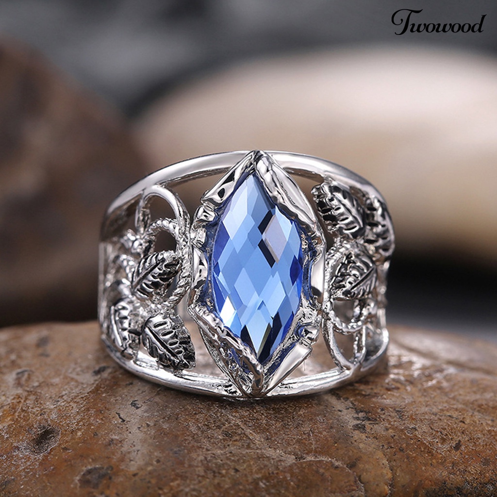 Cincin Bentuk Cabang Bunga Bahan Alloy Gaya Retro Untuk Wanita