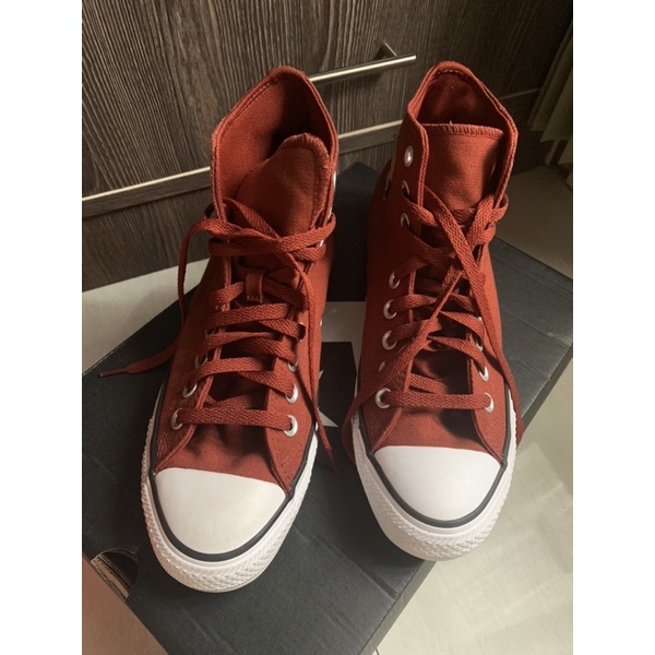 Sepatu converse ori