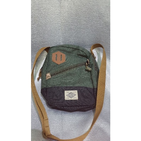 Preloved/second brand tas Eiger ORI selempang/sling bag