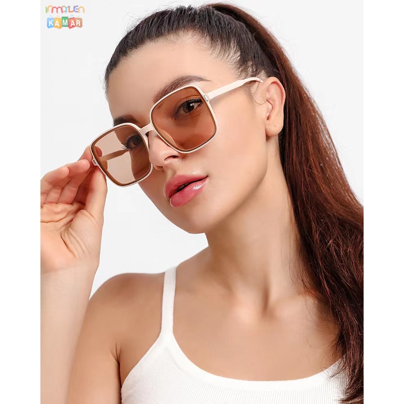 Kacamata Hitam Bingkai Besar Wanita Gaya Korea Fashion street shooting big frame personality square sunglasses