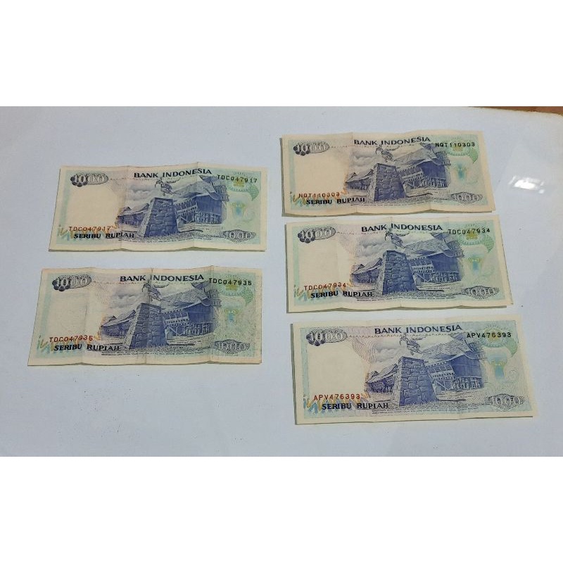 Uang Kertas kuno - jadul indonesia - 1000 Rupiah - Tahun 1992