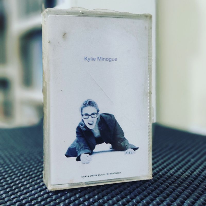 Kaset Pita Kylie Minogue - Kylie Minogue Segel