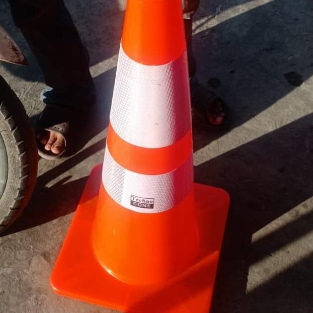 Traffic Cone / Kerucut Lalu Lintas