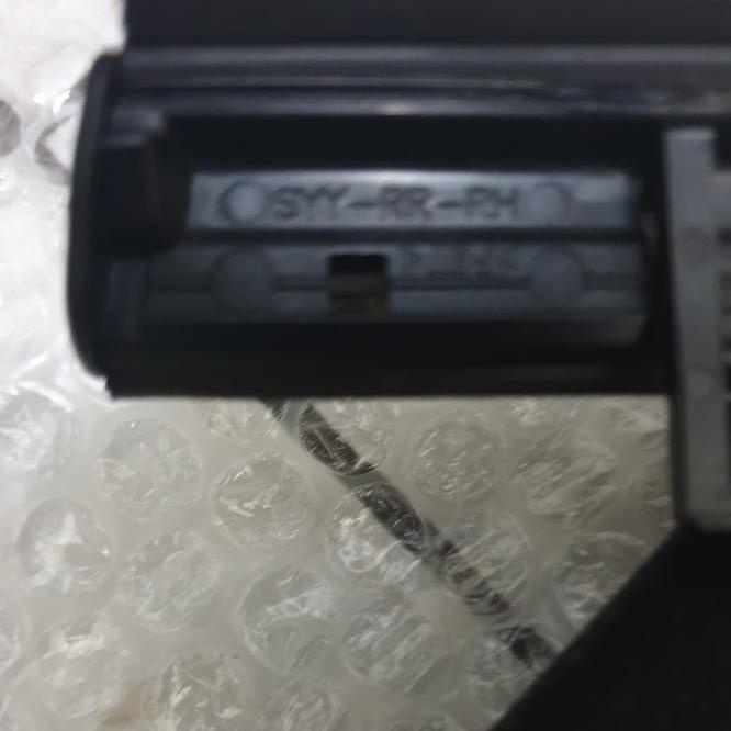 Pelipit Kaca Luar Honda Freed Belakang