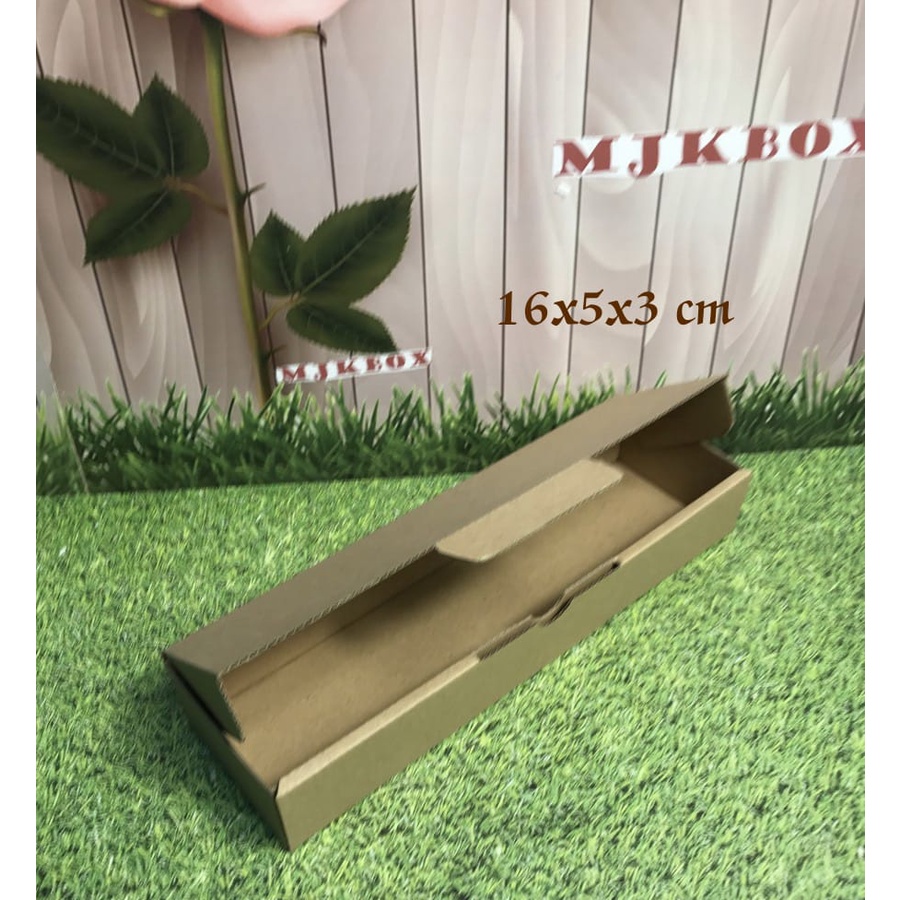 

KARDUS/ KARTON/BOX UK. 16x5x3 CM.........MODEL KARDUS PIZZA