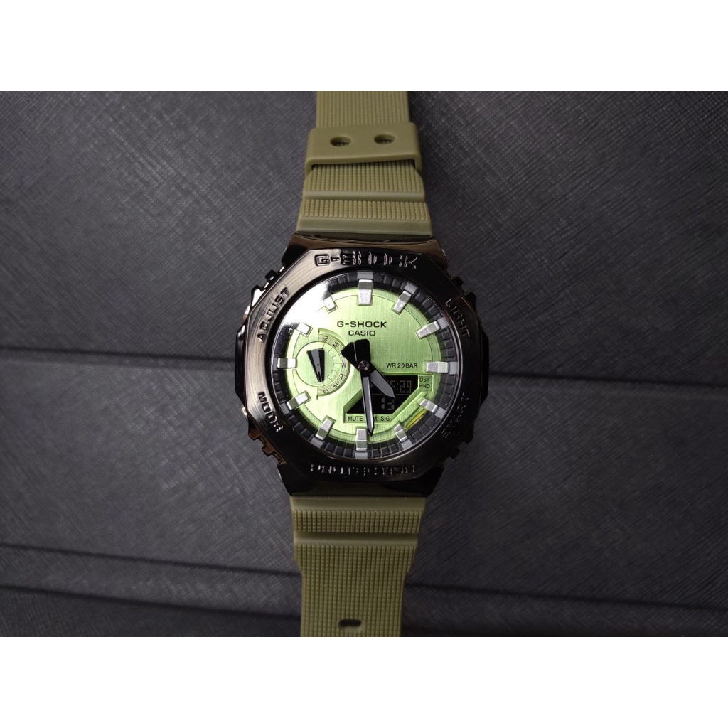 Jam Tangan Casio G-SHOCK GM-2100B-3A Pria