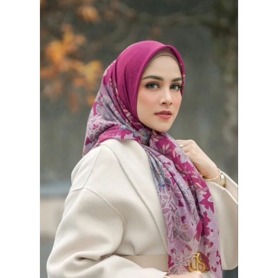 The Thun Series harga termurah  tulip siap kirim The Sevilla Buttonscarves voal reg blanco iseltwald