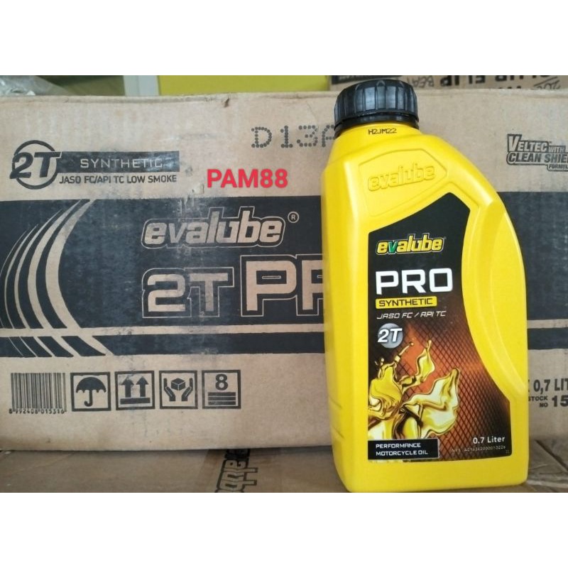 Oli Evalube 2 T ..Pro synthetic..kuning 700 ml..1 dus = 20 btl