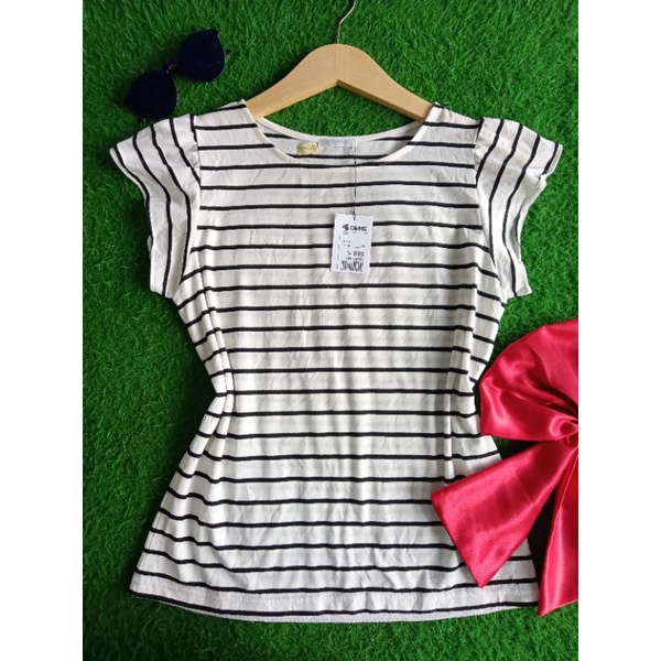 ATASAN KAOS LIRIS SIMPLE