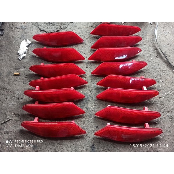 Reflektor Matakucing bumper belakang Hrv