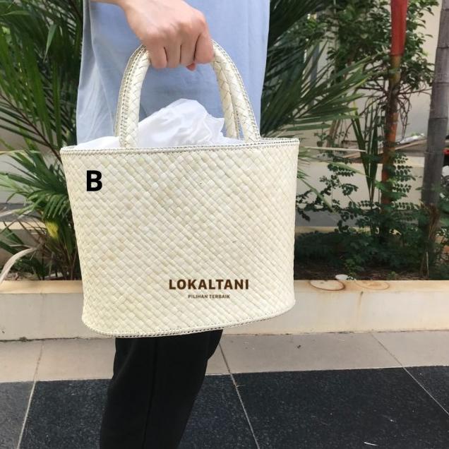 

Tas pandan OVAL PIKNIK SERUT / tas anyaman mendong / tas parcel - B