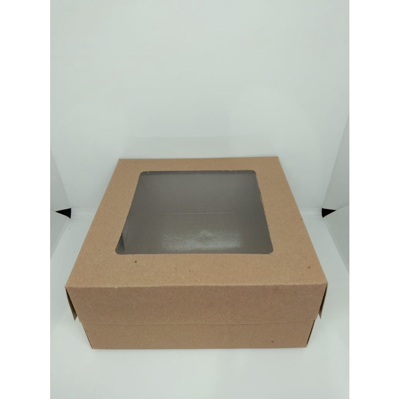 

10pcs KOTAK CAKE BOX KRAFT JENDELA MIKA 22x22x10cm LAMINASI