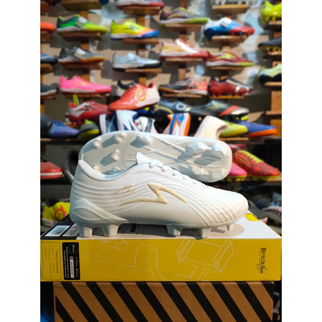 SEPATU BOLA SPECS INFINITY