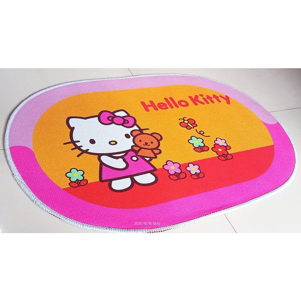 KESET KARAKTER ANTI SLIP BENTUK OVAL 40 x 60 CM [SWEETSPACE]