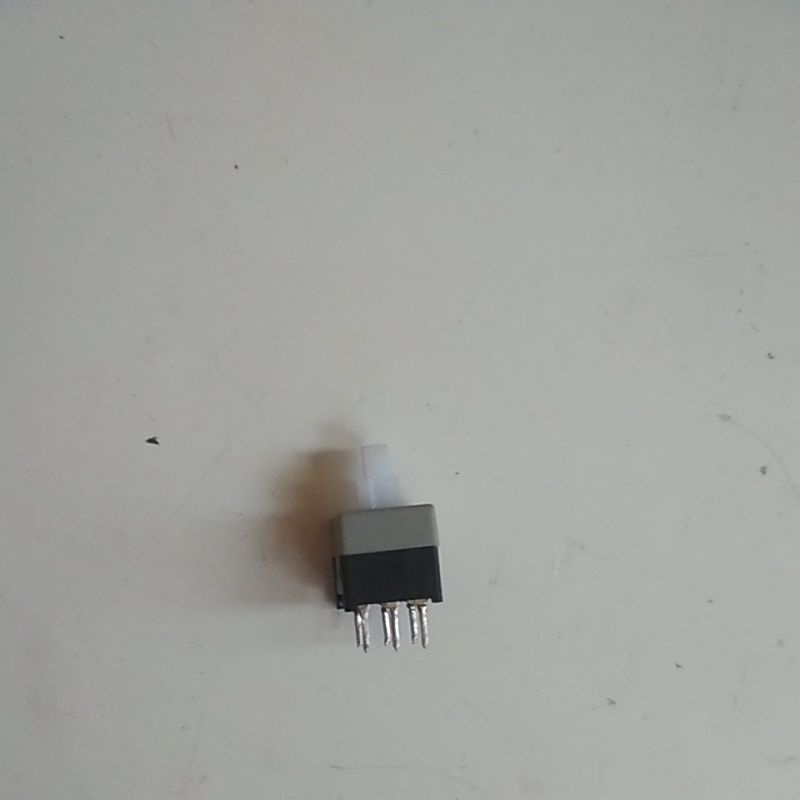 Tombol Push Button Dip 6 pin
